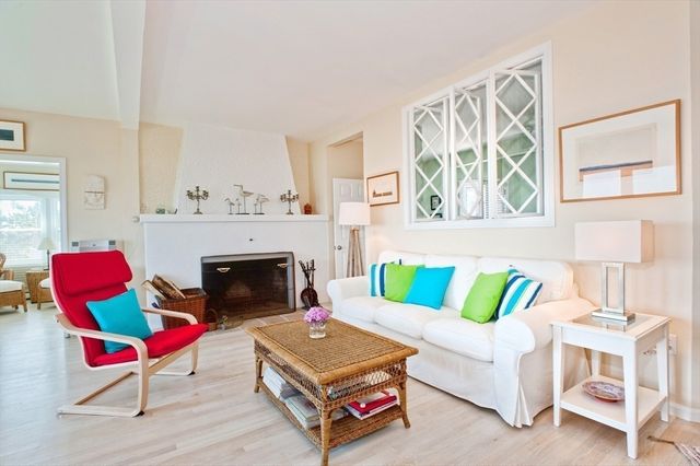 175 Beach Ave 3, Hull, MA 02045