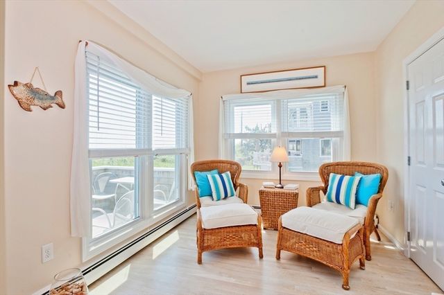 175 Beach Ave 3, Hull, MA 02045