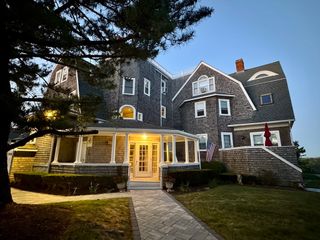 175 Beach Ave 3, Hull, MA 02045