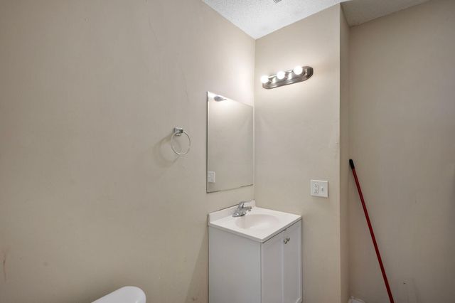 3217 Nicollet Avenue, Minneapolis, MN 55408