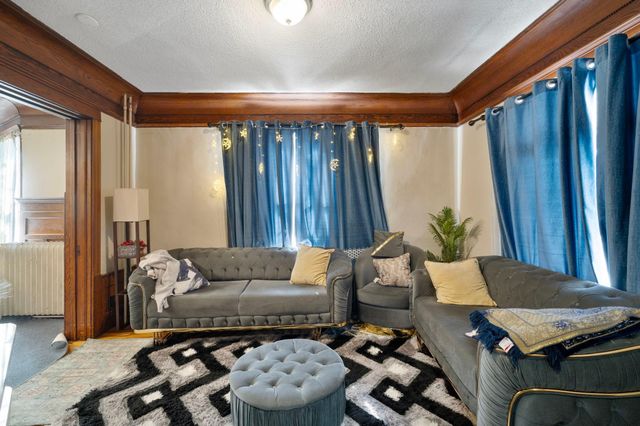 3217 Nicollet Avenue, Minneapolis, MN 55408