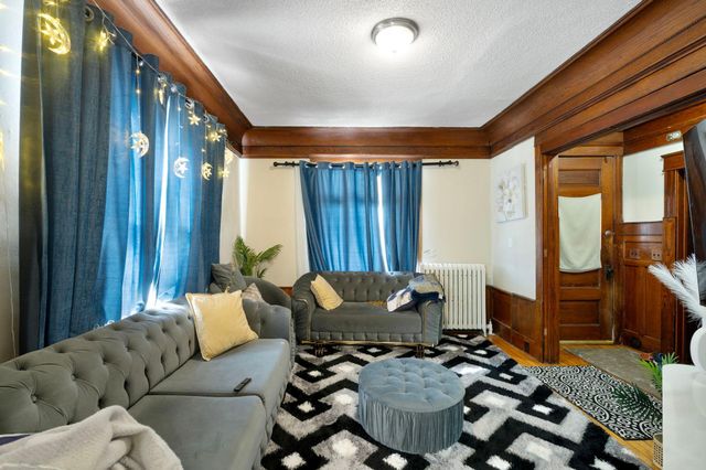 3217 Nicollet Avenue, Minneapolis, MN 55408