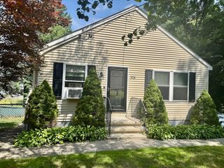 375 Thompson Rd, Webster, MA 01570