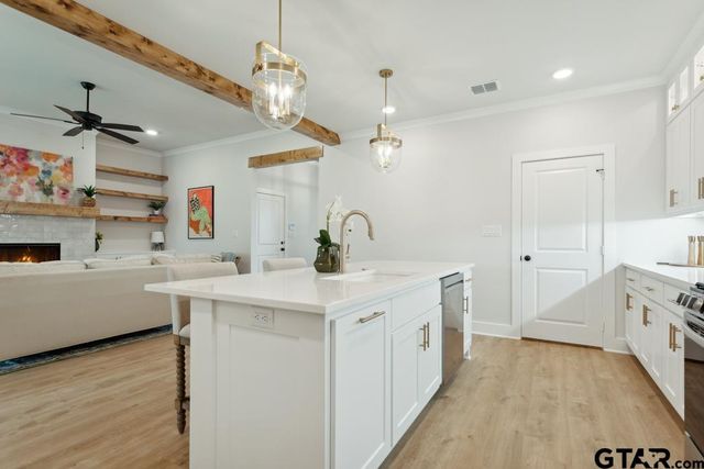 7201 Rolling Acres, Tyler, TX 75707