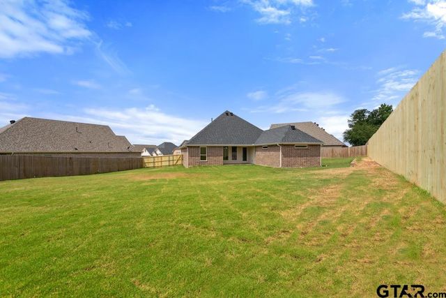 7201 Rolling Acres, Tyler, TX 75707