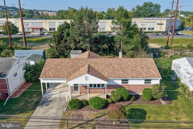 77 KENSINGTON DR, Camp Hill, PA 17011