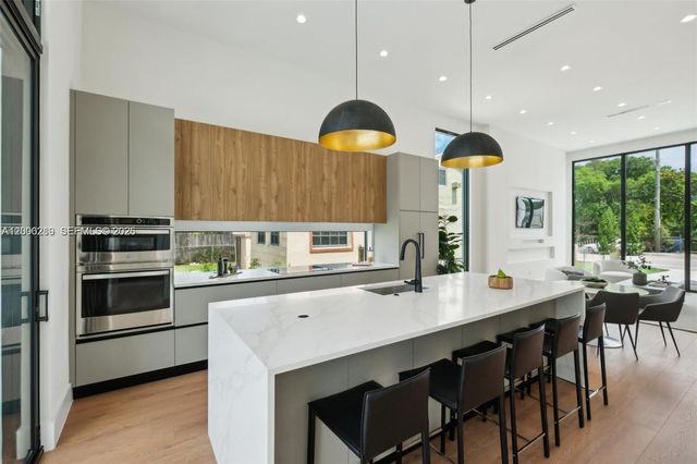 510 NW 50th St, Miami, FL 33127