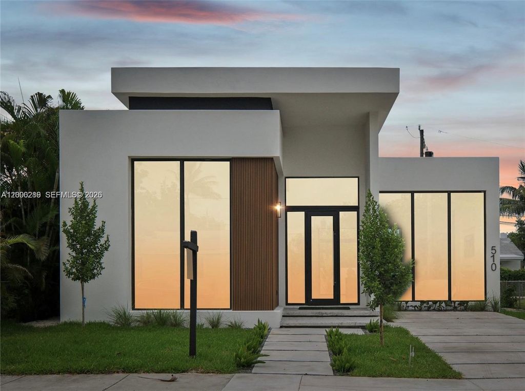 510 NW 50th St, Miami, FL 33127