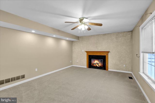 110 LETORT LN, Douglassville, PA 19518