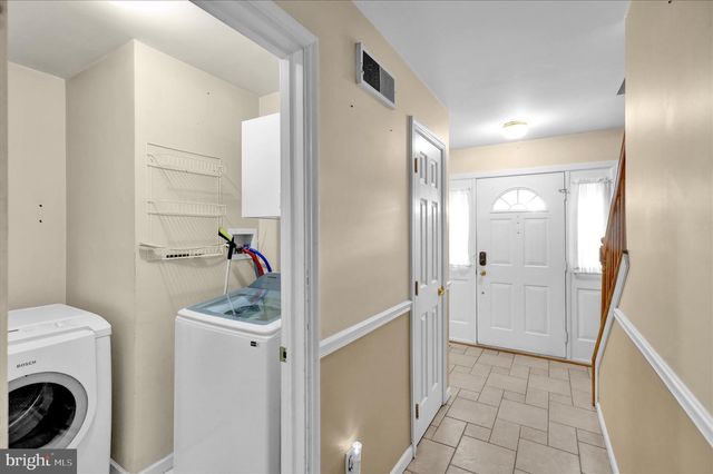 110 LETORT LN, Douglassville, PA 19518