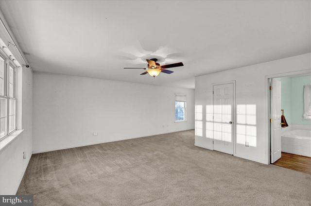 110 LETORT LN, Douglassville, PA 19518