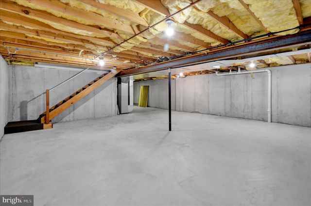 110 LETORT LN, Douglassville, PA 19518