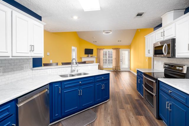 27 Devonshire Drive, Phenix City, AL 36870