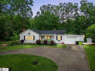 206 Mountain View Road, Landrum, SC 29356