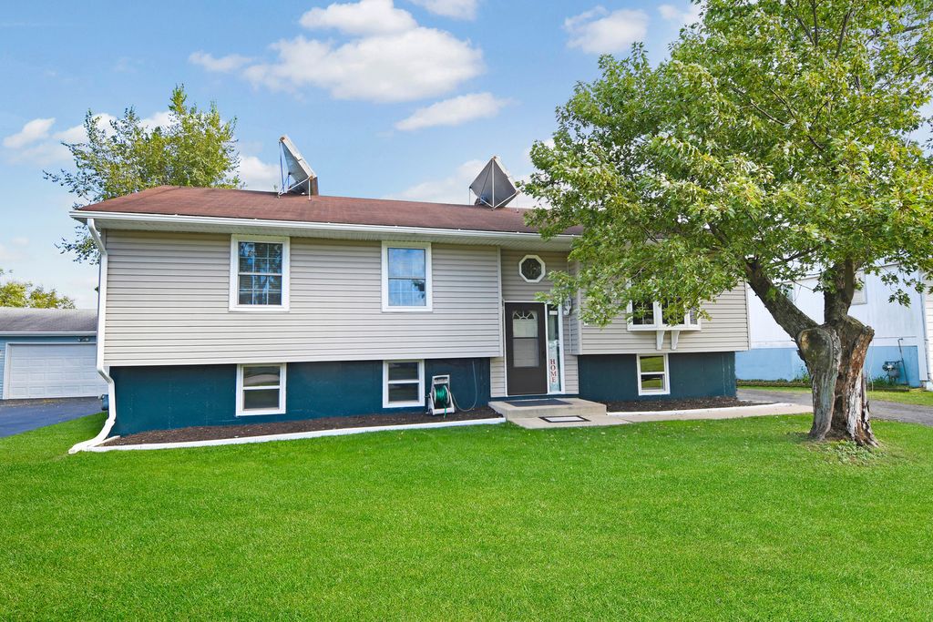 117 N Cedar Lane, Glenwood, IL 60425 — exterior