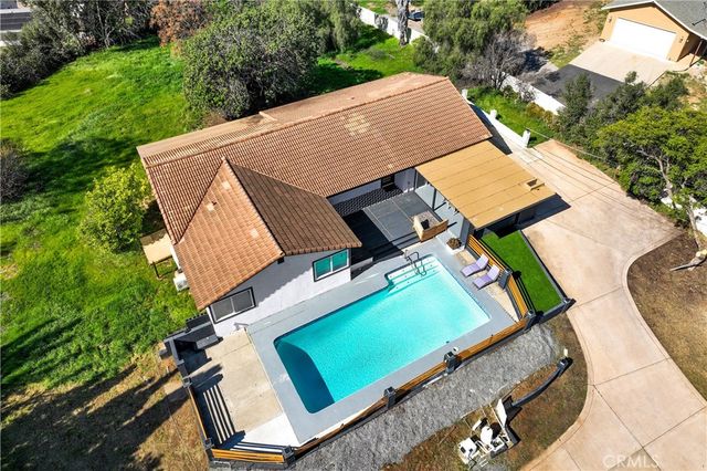 11442 Pinehurst, Lakeside, CA 92040