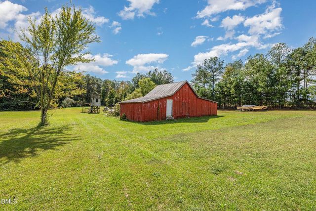 400 Lazy J Drive, Smithfield, NC 27577