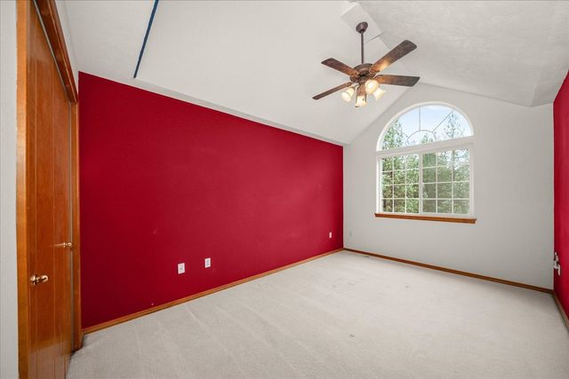 23216 E Morris Rd, Newman Lake, WA 99025