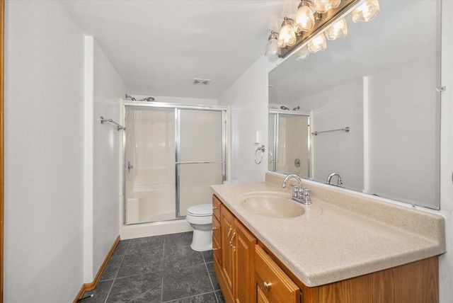 23216 E Morris Rd, Newman Lake, WA 99025