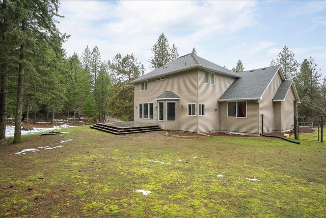 23216 E Morris Rd, Newman Lake, WA 99025
