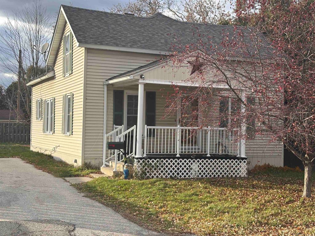 316 S Woodbridge Avenue, Bay City, MI 48706