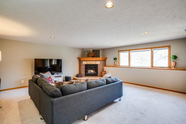 4860 N Wyndham Rd, Park City, KS 67219