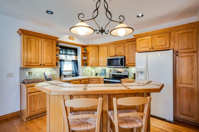 4860 N Wyndham Rd, Park City, KS 67219