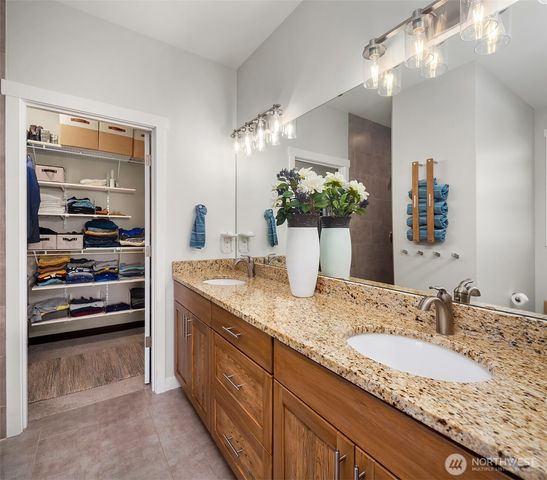 1037 Lightning Way, Camano Island, WA 98282
