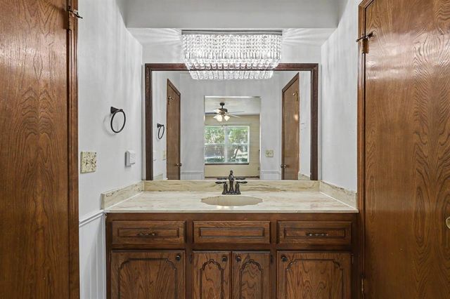 11605 Mackel Drive, Oklahoma City, OK 73170