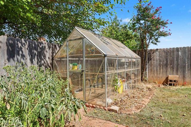 11605 Mackel Drive, Oklahoma City, OK 73170