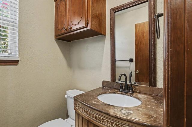 11605 Mackel Drive, Oklahoma City, OK 73170