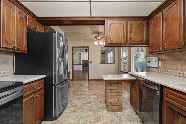 11605 Mackel Drive, Oklahoma City, OK 73170