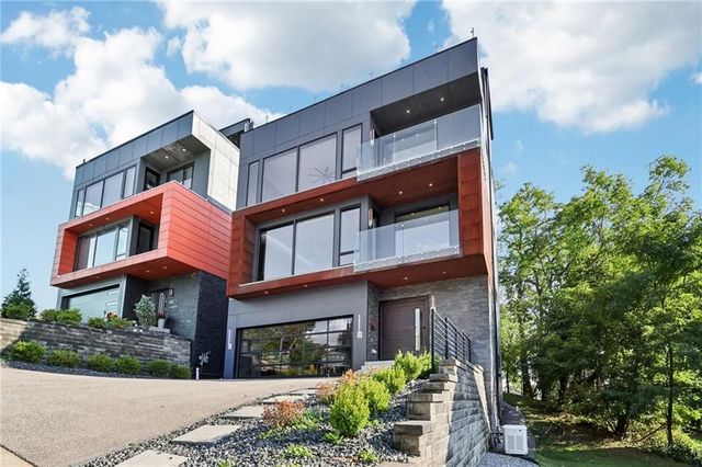 646 Science Street, Mt Washington, PA 15210