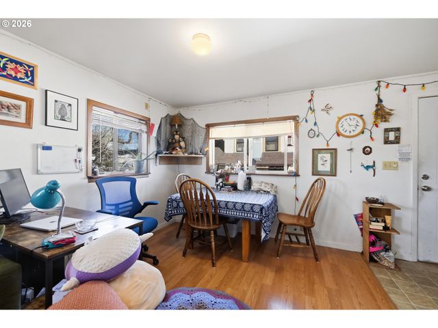 344 E 14TH Ave, Eugene, OR 97401