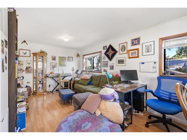 344 E 14TH Ave, Eugene, OR 97401