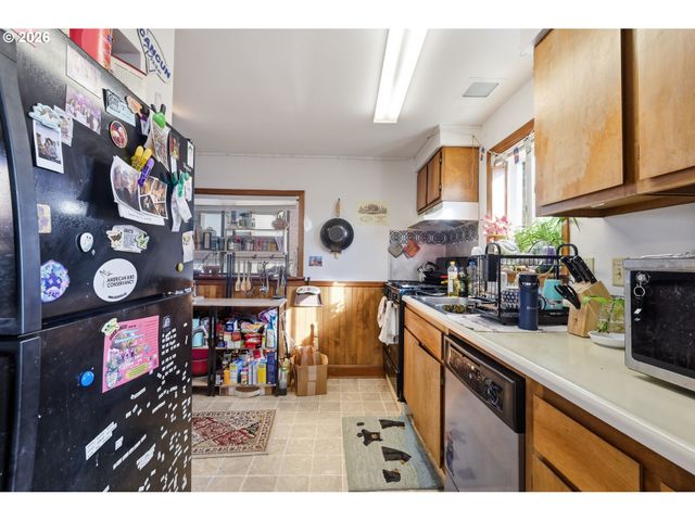 344 E 14TH Ave, Eugene, OR 97401