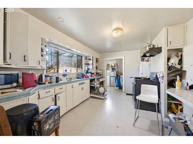 344 E 14TH Ave, Eugene, OR 97401