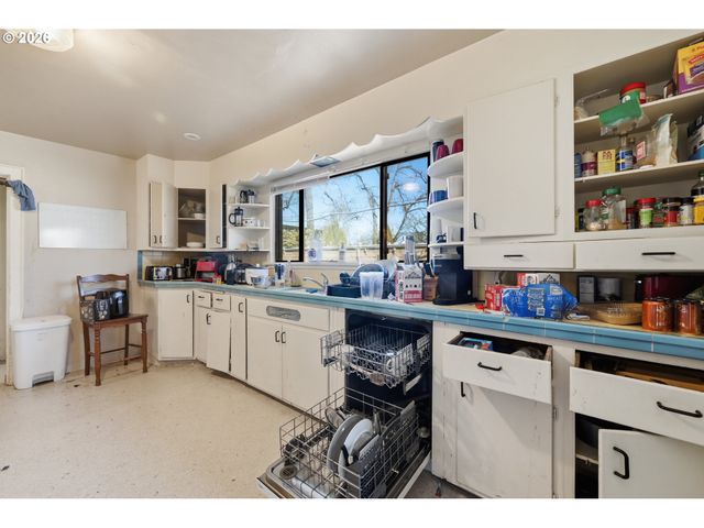 344 E 14TH Ave, Eugene, OR 97401