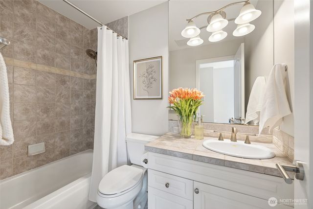 8144 W Mercer Way, Mercer Island, WA 98040