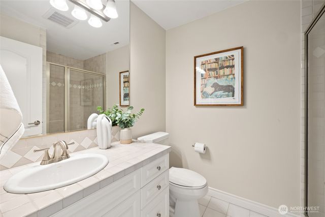 8144 W Mercer Way, Mercer Island, WA 98040