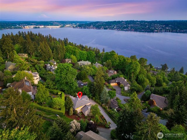 8144 W Mercer Way, Mercer Island, WA 98040