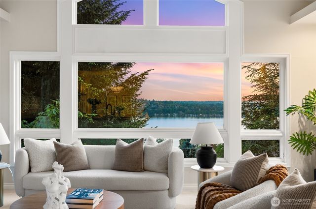 8144 W Mercer Way, Mercer Island, WA 98040