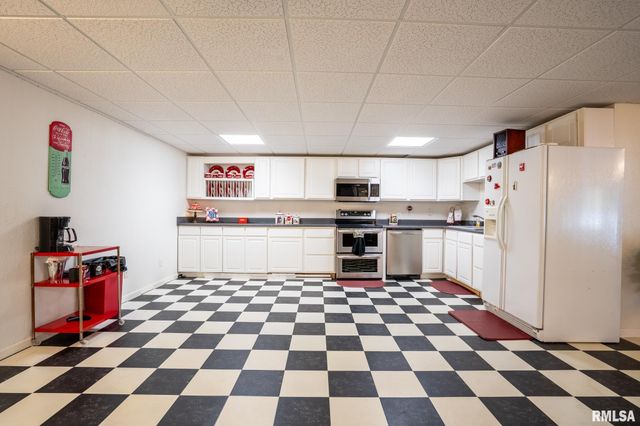 12451 Dahmer Way, Carterville, IL 62918