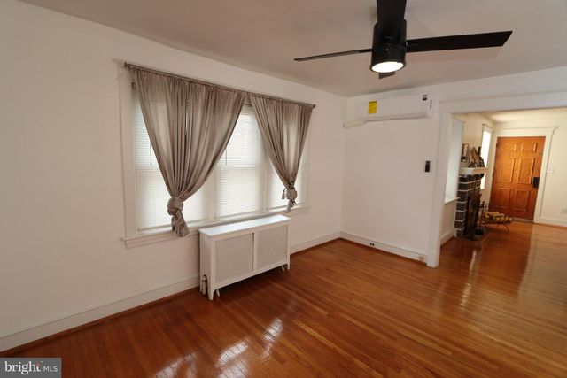 7206 SPRUCE ST, Upper Darby, PA 19082