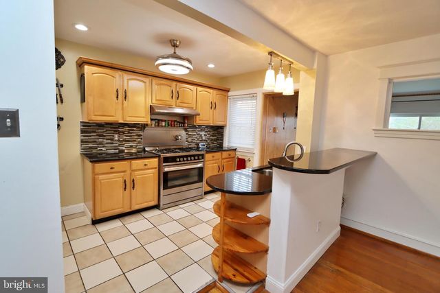 7206 SPRUCE ST, Upper Darby, PA 19082