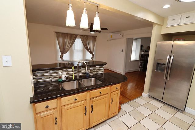 7206 SPRUCE ST, Upper Darby, PA 19082