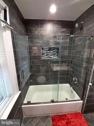 7206 SPRUCE ST, Upper Darby, PA 19082
