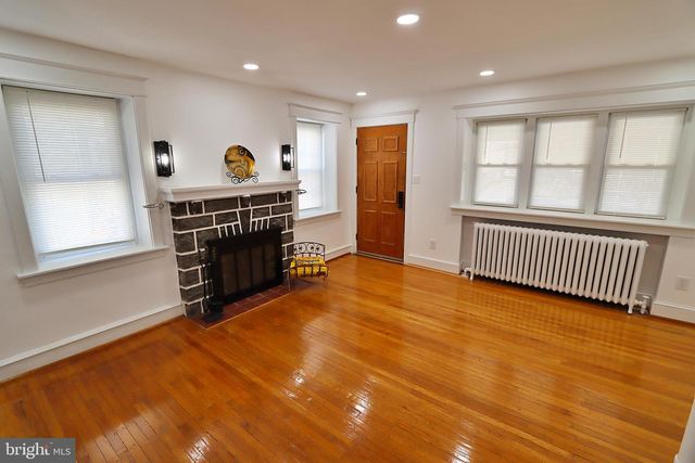 7206 SPRUCE ST, Upper Darby, PA 19082