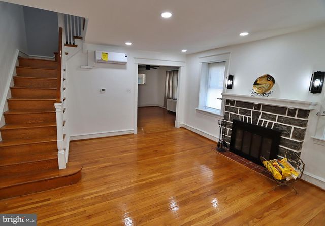 7206 SPRUCE ST, Upper Darby, PA 19082