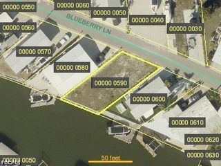 3693 Blueberry LN, St James City, FL 33956